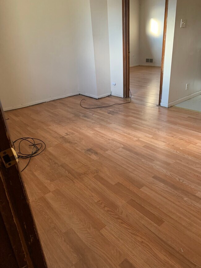 Building Photo - 139 N Gallatin Ave