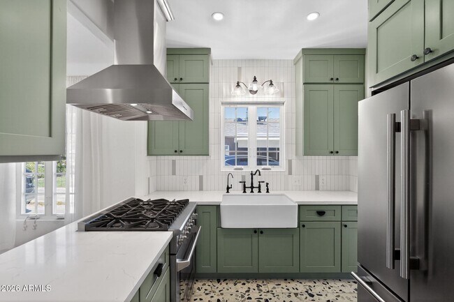 Foto del edificio - 311 West Campbell Ave