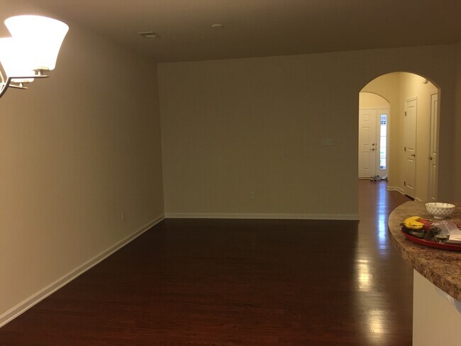 Building Photo - 8952 Ringview Dr