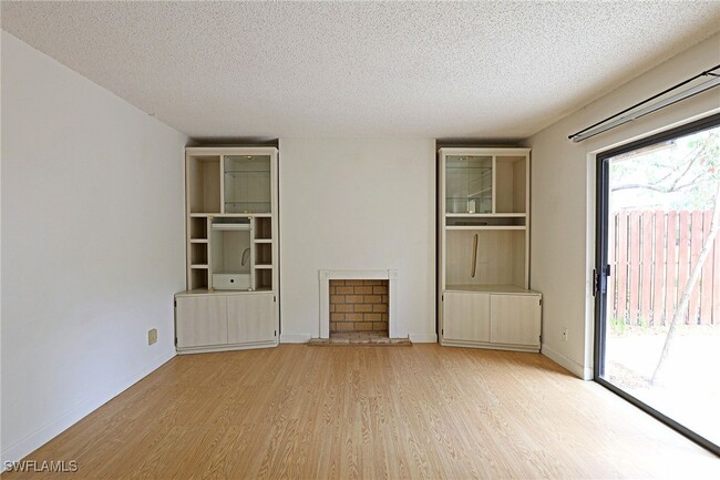 Building Photo - 12324 Woodrose Ct