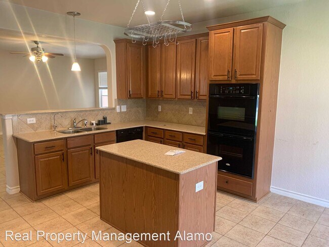 Building Photo - 4 br, 3.5 bath House - 27323 Trinity Cross