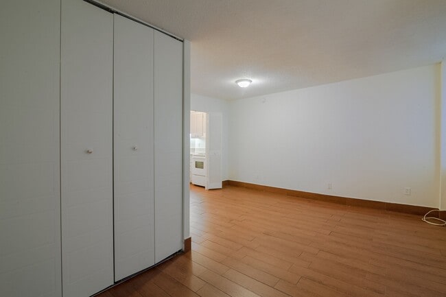 Building Photo - 2285 Rue St Mathieu