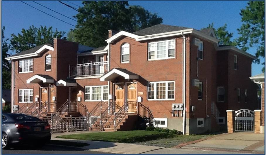 1201112015 198th St, Saint Albans, NY 11412 Apartments in Saint