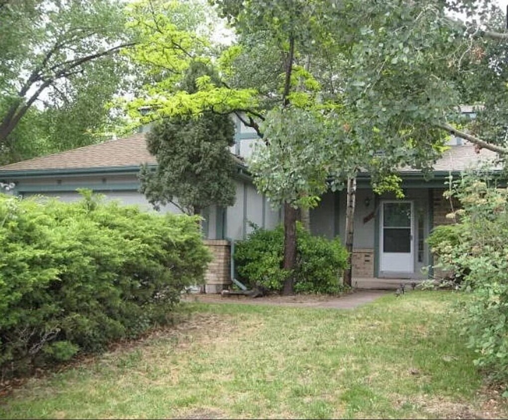 Single Family Home House Rental in Colorado Springs, CO