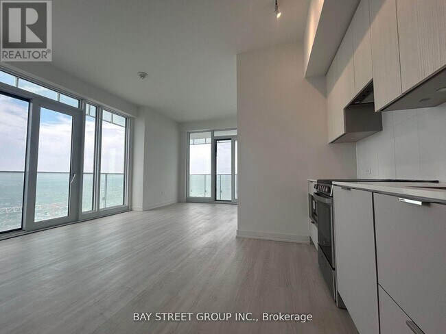 Photo du bâtiment - 3883-3883 Quartz Rd