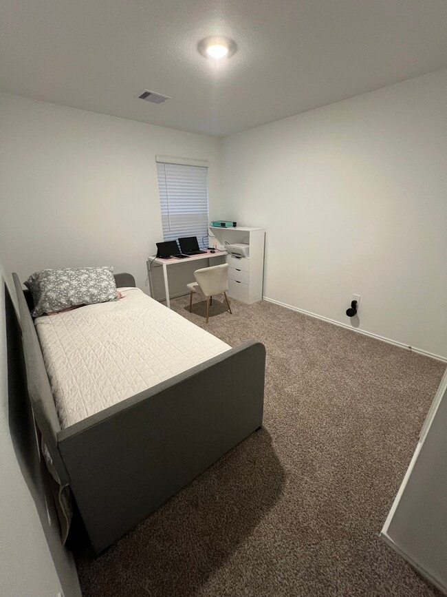 Building Photo - 5955 Canyon Dawn Dr