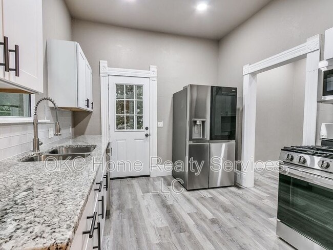 Foto del edificio - 503 E Springer Ave