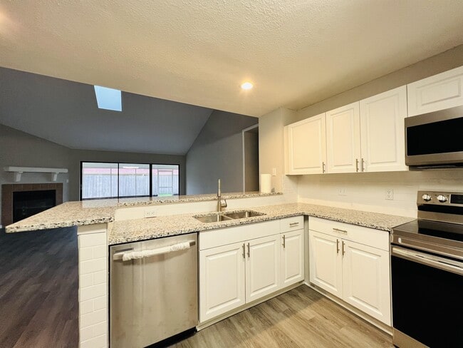 Photo - 1072 Gould Pl House