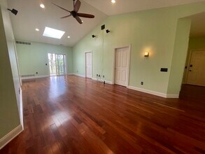Building Photo - 1324 W Chester Pike