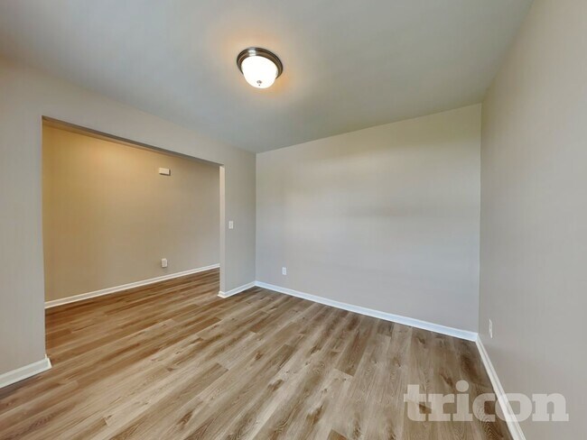 Building Photo - 108 Glacier Pt