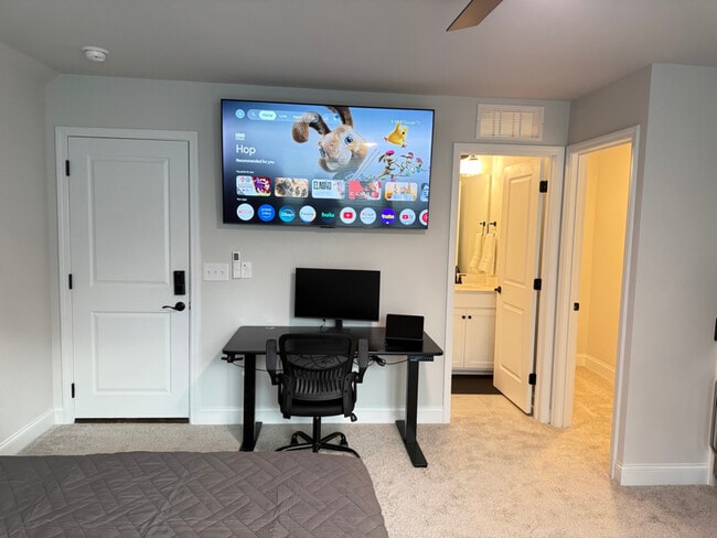 Foto del edificio - 4045 Grommet Ct