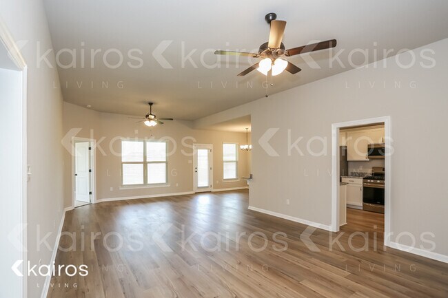Foto del edificio - 305 Tall Meadows Ln.