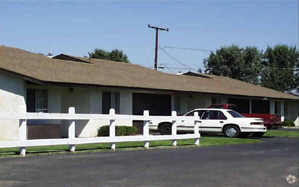 Building Photo - 21354 Powhattan Rd