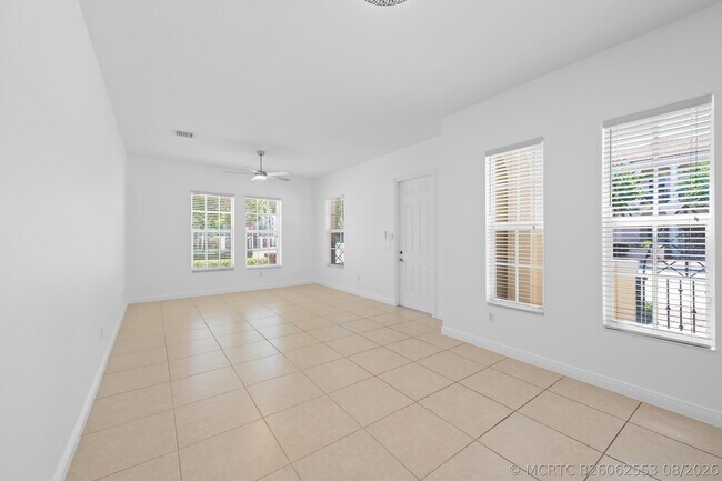 Building Photo - 870 NW 83rd Ln