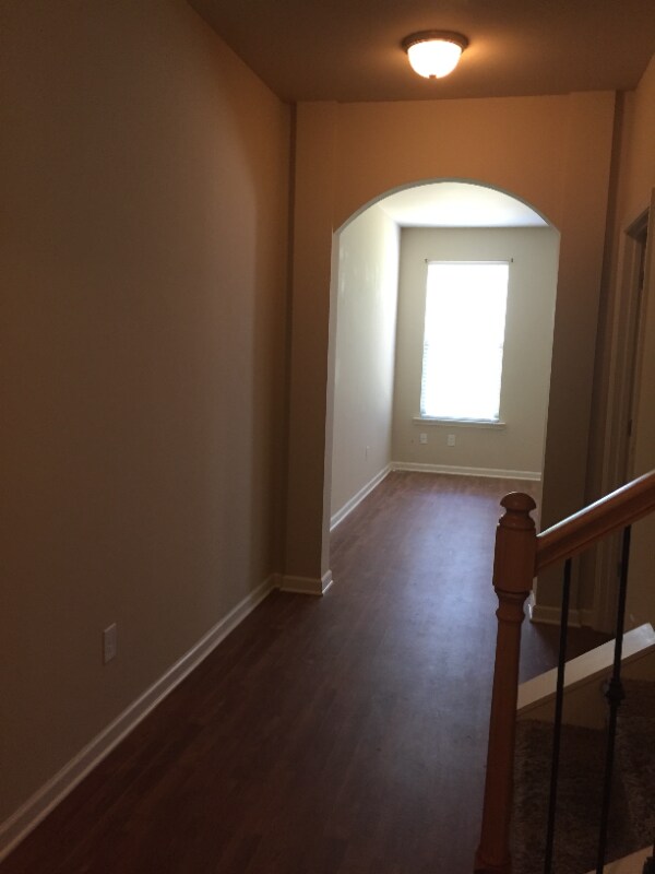 Building Photo - 3332 Blue Springs Walk