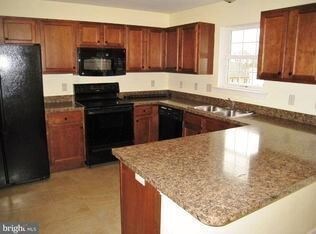 Building Photo - 1441 Lakeside Dr