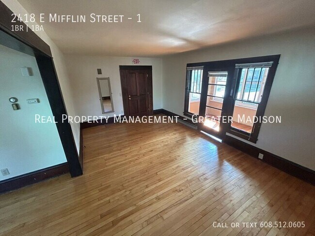 Foto del edificio - 2418 E Mifflin St