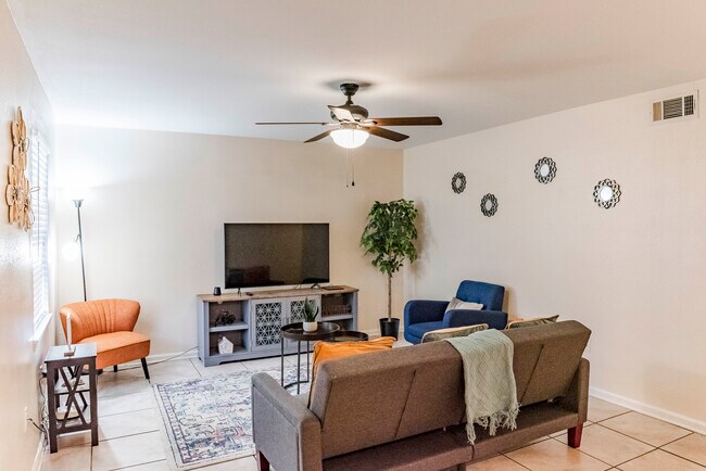 Waterfront Apartments for Rent in Gulfport - 5 Rentals - Highest Floor Rentals In Gulfport