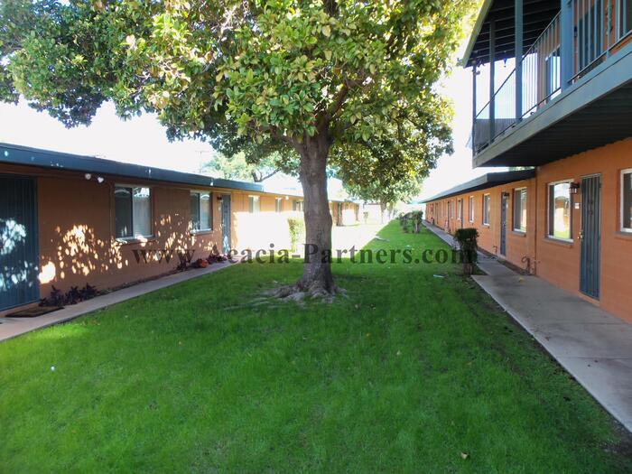 Primary Photo - 2841 N Columbus Blvd