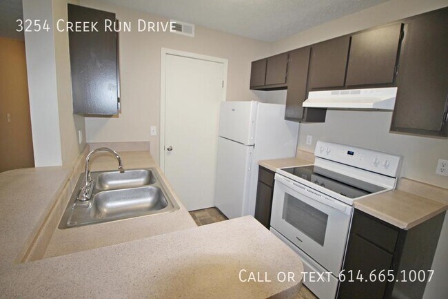 Building Photo - 3254 Creek Run Dr
