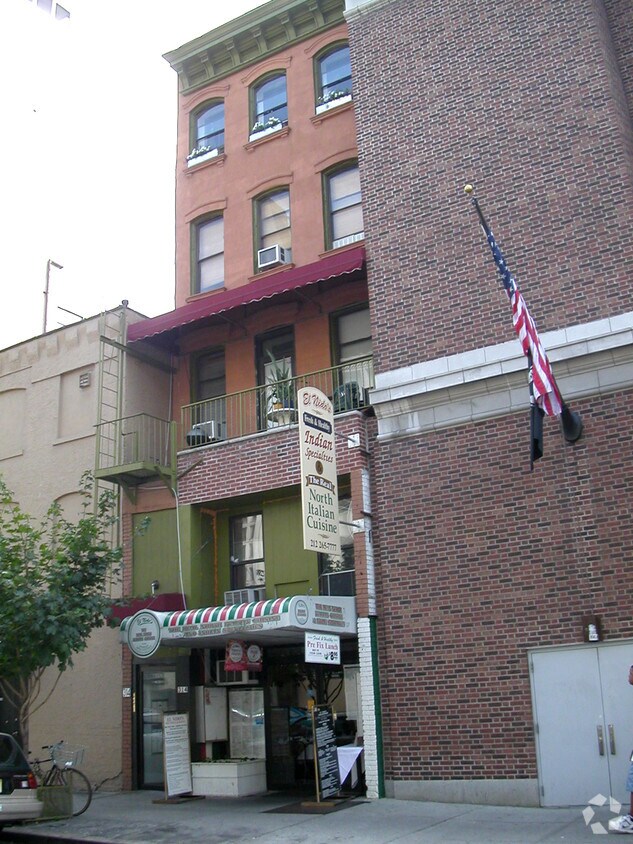 Building Photo - 314 W 52nd St