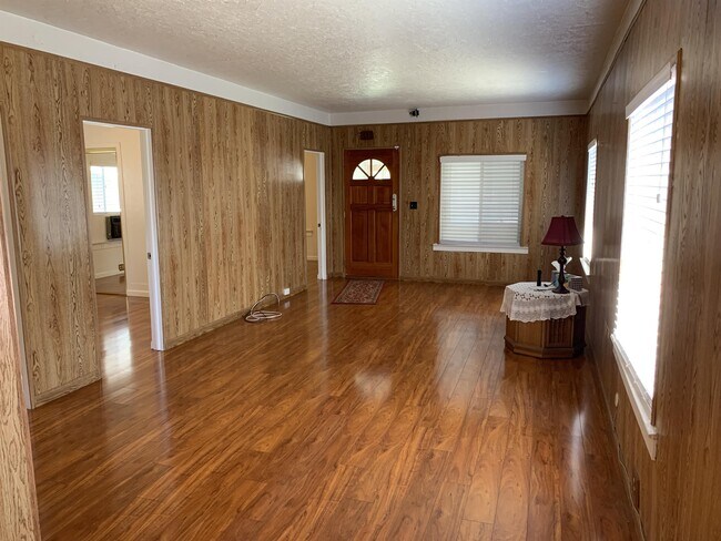 Foto del edificio - 211 Waverly St