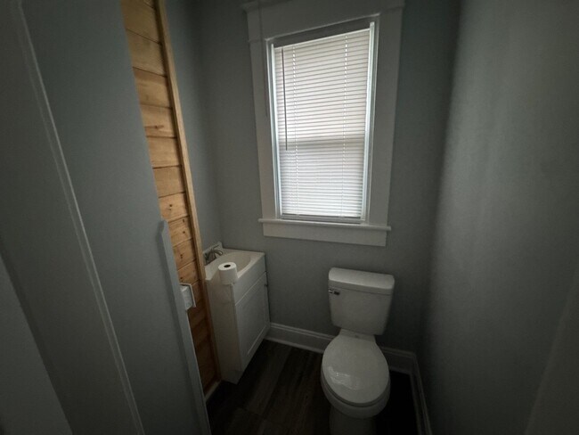 Foto del edificio - 9 N Colorado Ave