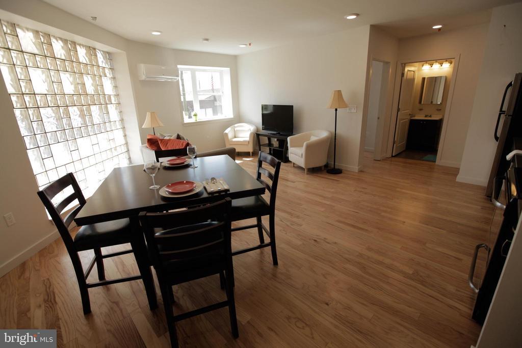 Foto principal - 3400 Belgrade St