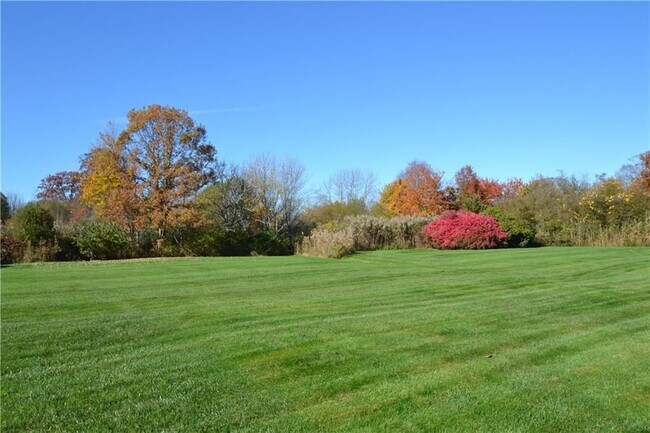 Building Photo - 49 Sea Breeze Ln