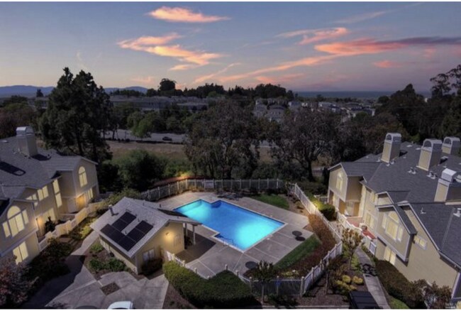 Foto del edificio - 807 Devonwood