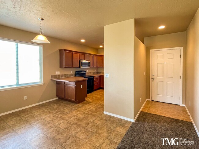 Foto del edificio - Gorgeous Ranch on Huge Lot!