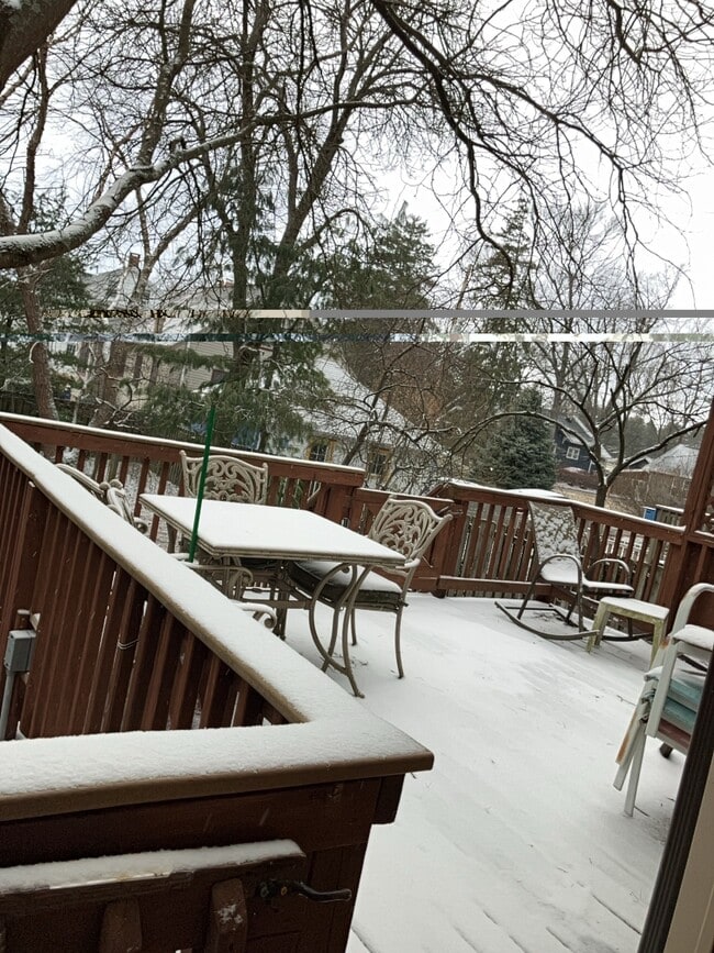 Foto del edificio - 147 N State St