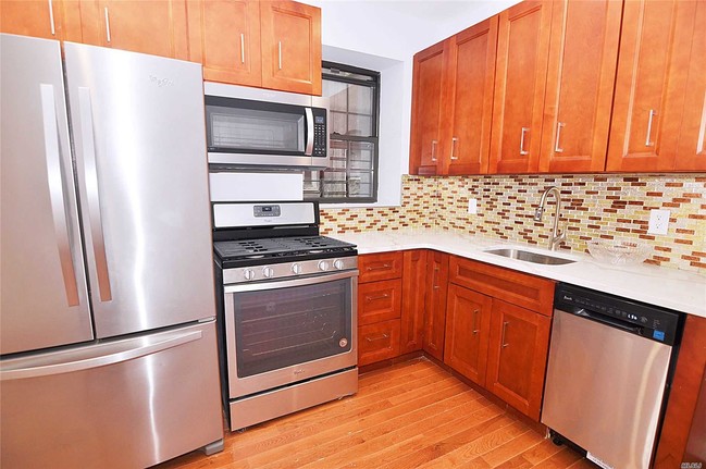 Foto del edificio - 34-21 9th St