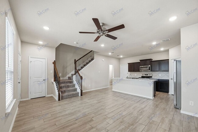 Building Photo - 2808 Baneberry Ln