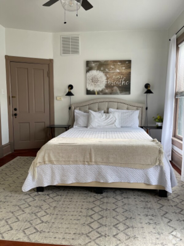 Columbia Avenue Historic District Apartments under 1,000 Fort Wayne