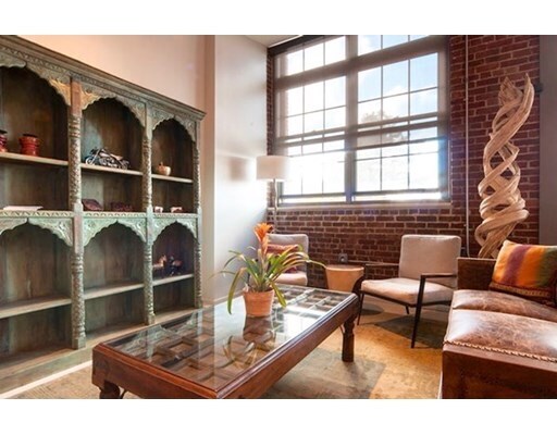 Primary Photo - 275 Medford St