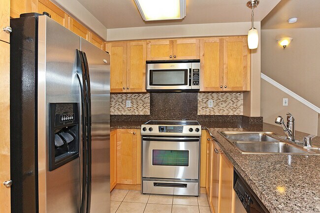 Building Photo - 3 bedroom, 2.5 bath Townhome in Ko Olina H...