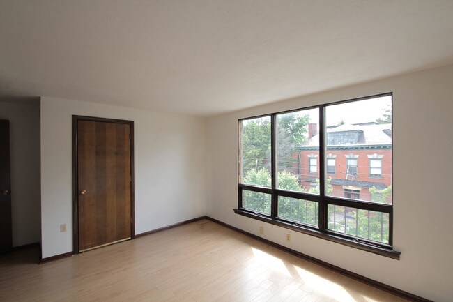 Foto del edificio - 315 S Trenton Ave