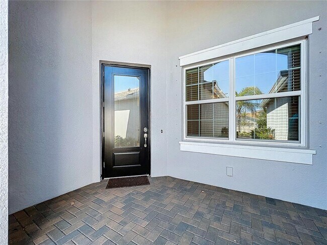 Building Photo - 4734 Avila Lakes Dr