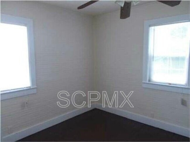 Foto del edificio - 1920 Calvert St