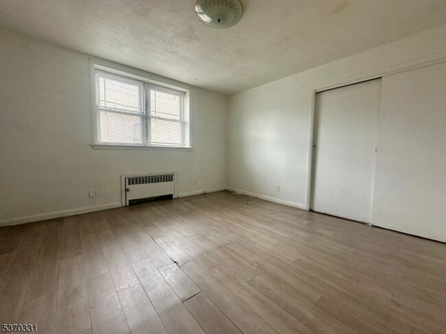 Foto del edificio - 530 Valley Brook Ave