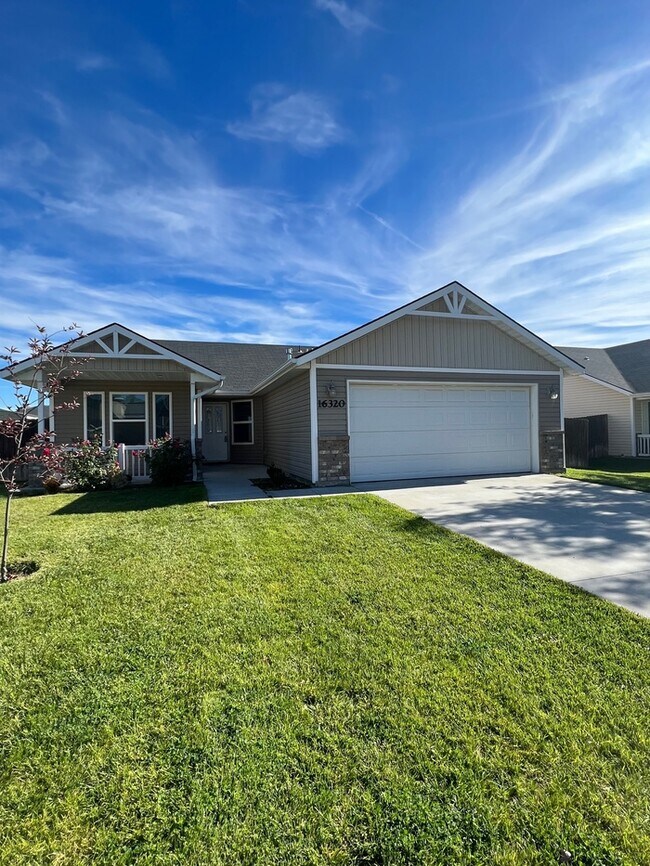 Foto del edificio - 3 Bed 2 Bath Home in Caldwell!