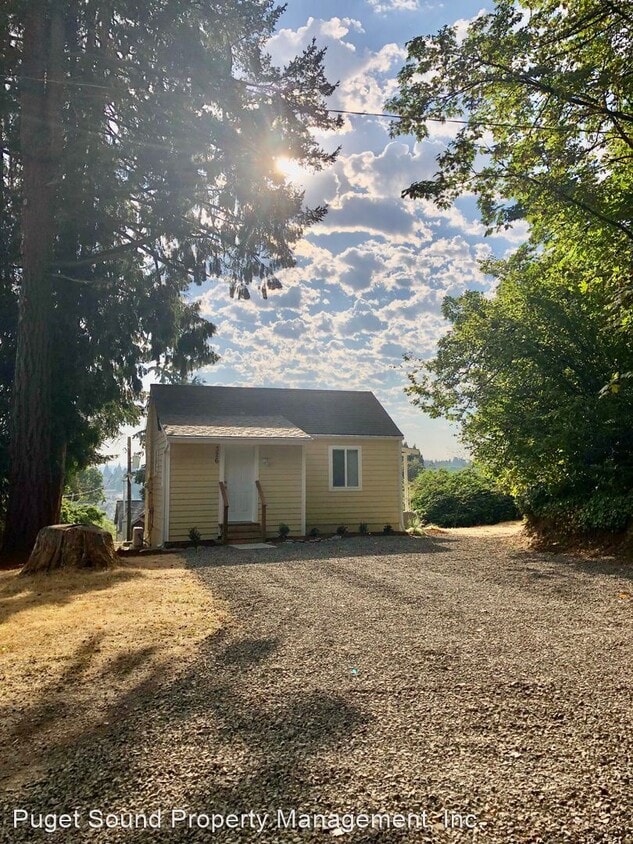 Studio, 1 bath House 326 Ford Drive House Rental in Bremerton, WA