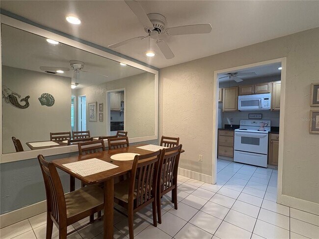 Building Photo - 2700 Bayshore Blvd