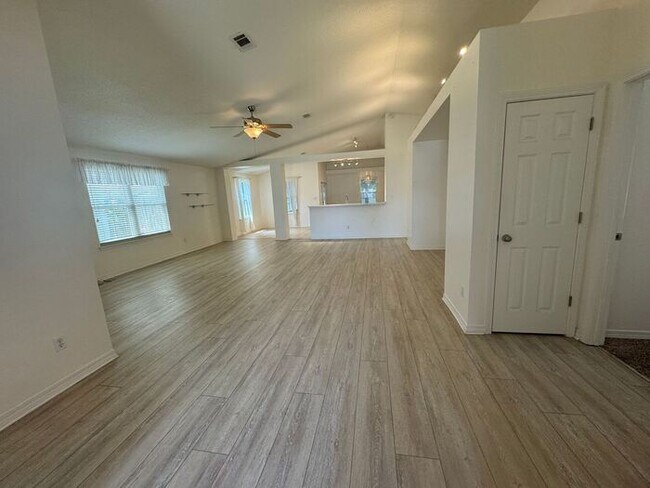 Foto del edificio - West Pensacola - Emerald Shores - 3 bedroo...