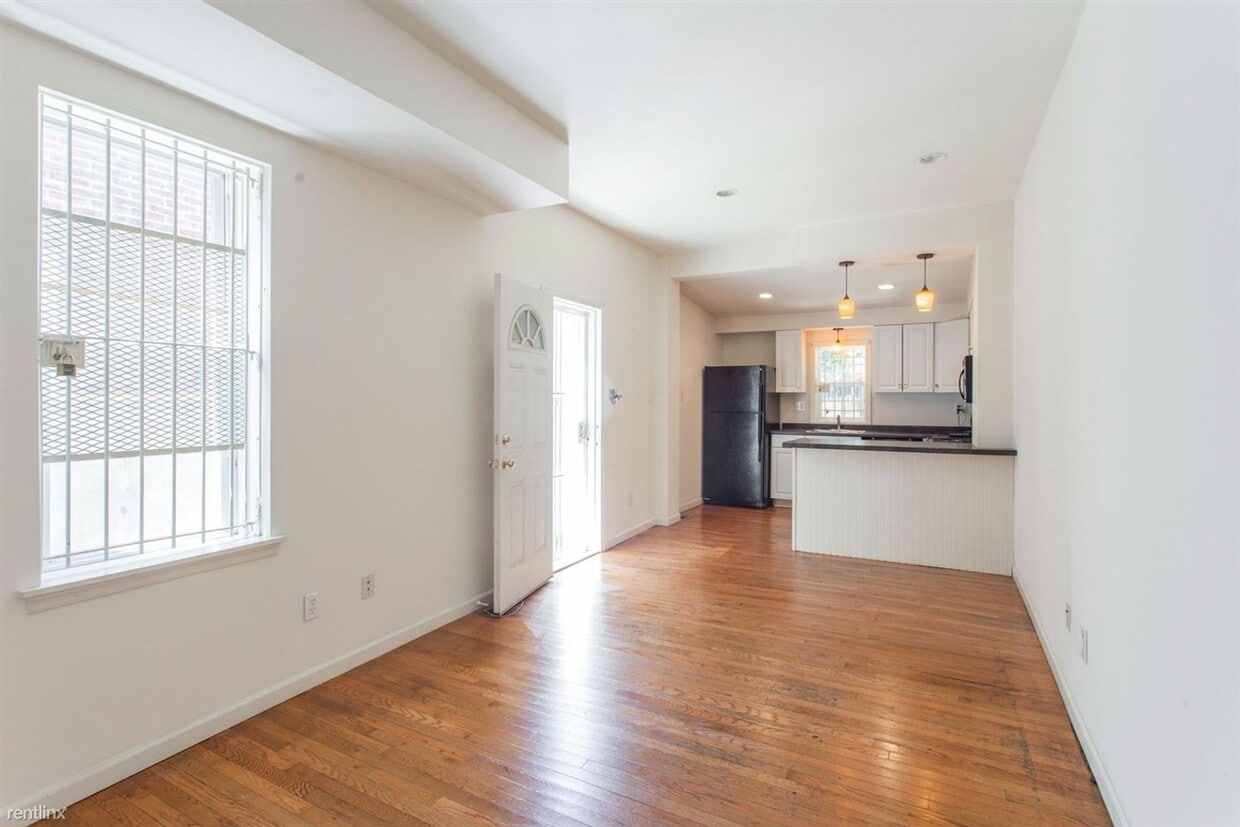Delightful 5BR 3BA Townhome near Temple Un... - Delightful 5BR 3BA Townhome near Temple Un...