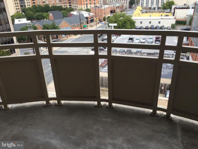 Foto del edificio - 4801 Fairmont Ave