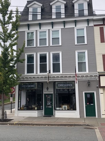 Building Photo - 122 Spring St