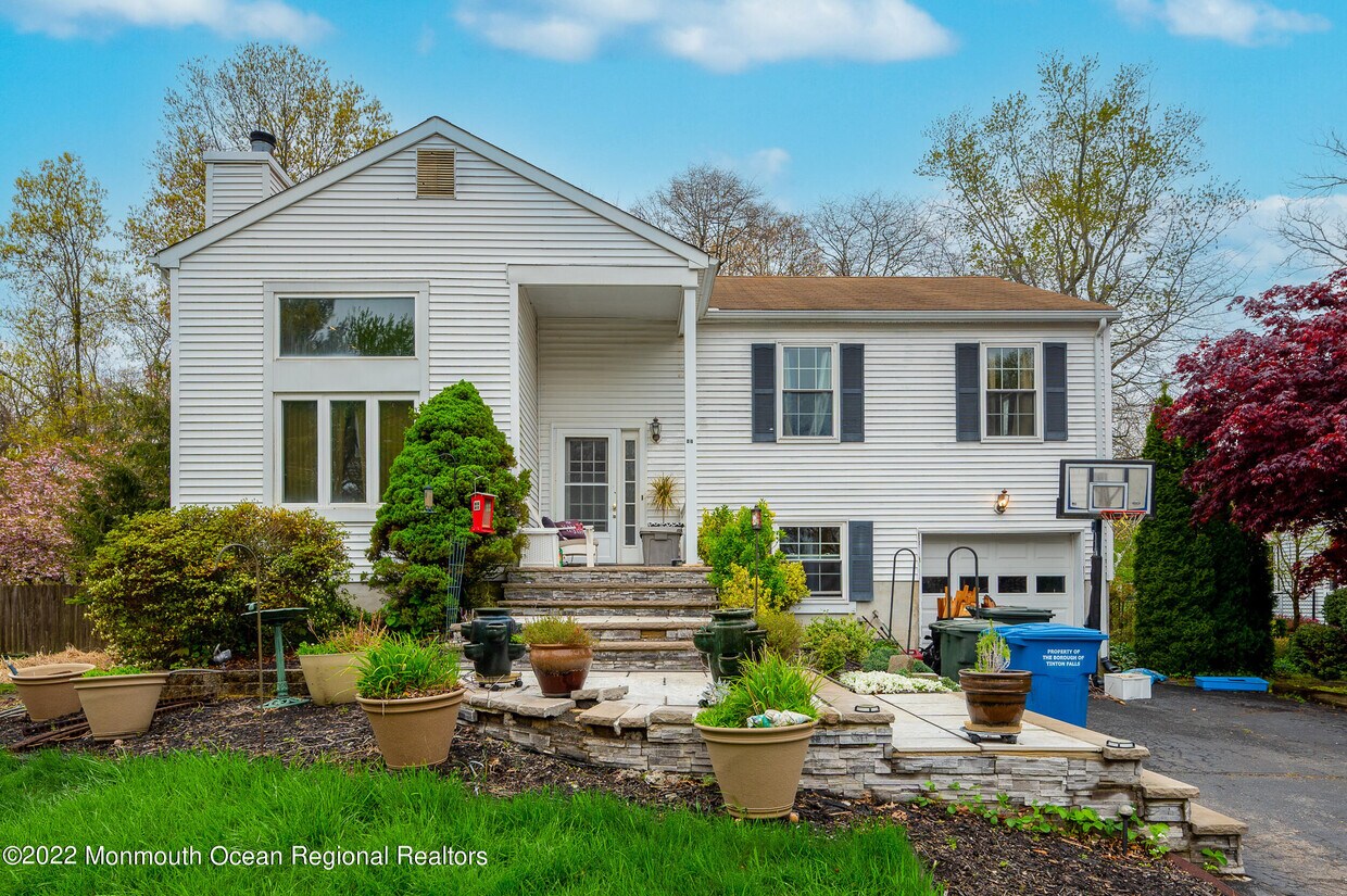 17 Clydesdale Ct, Tinton Falls, NJ 07701 House Rental in Tinton Falls