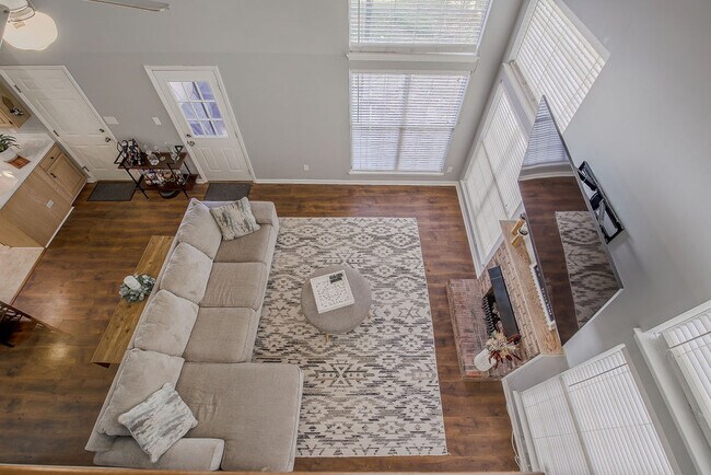 Building Photo - 8414 Woodford Bridge Dr